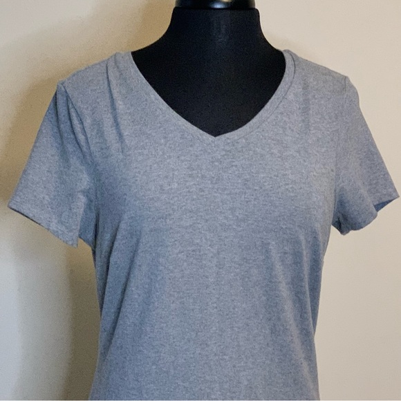 OLD NAVY Dress Gray Tee Size Large Stretchy V-Neck - Picture 4 of 7